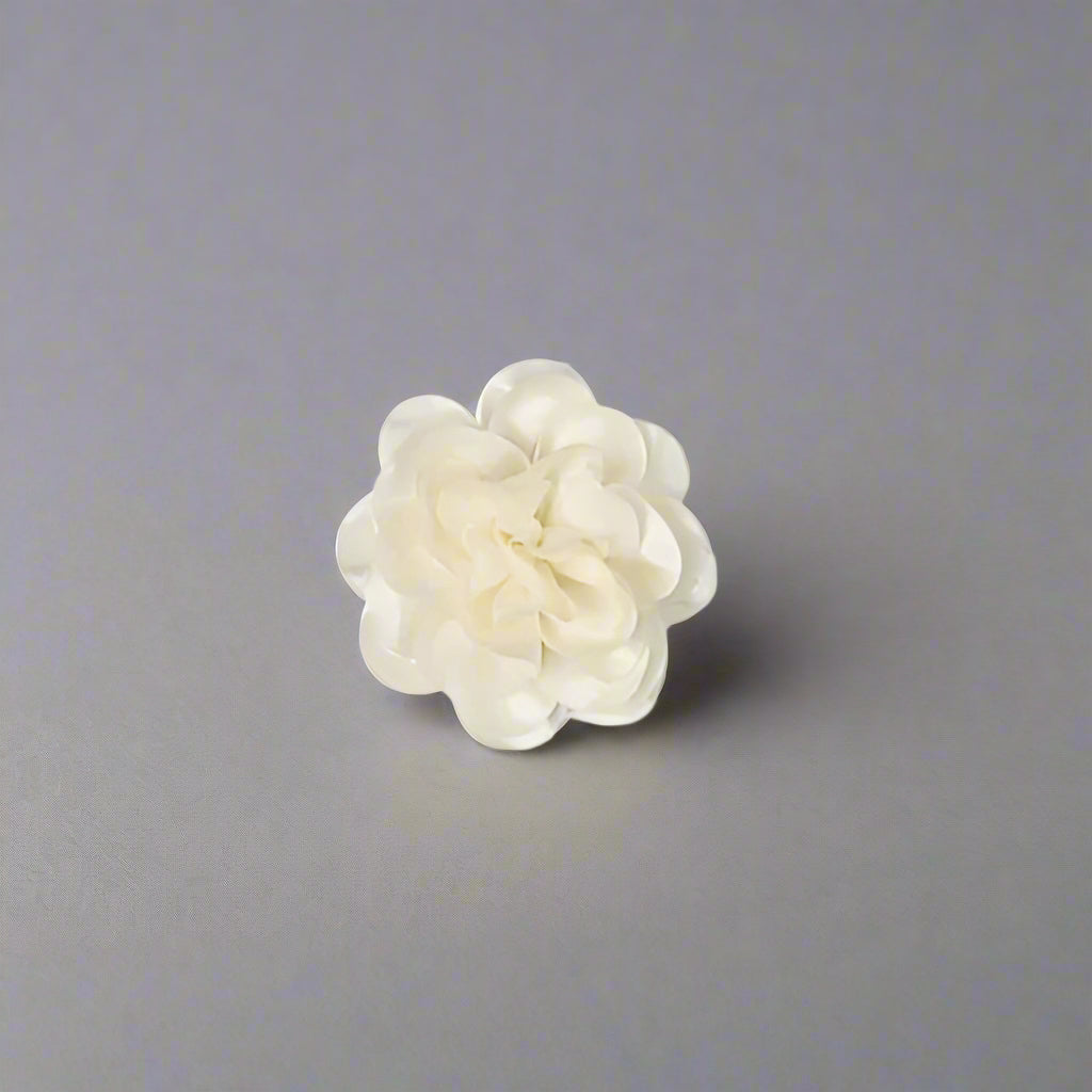 Hove Flower Brooch - Ivory