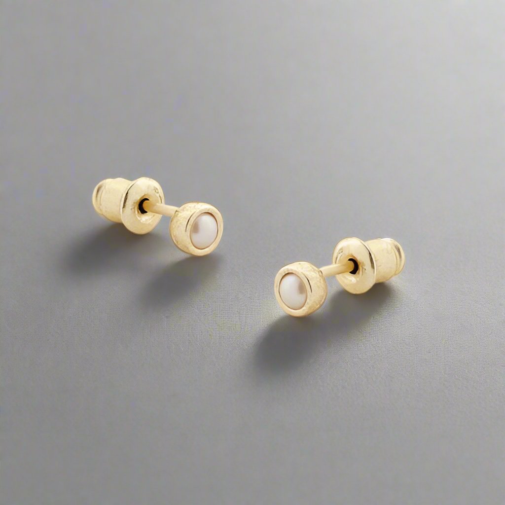 Birthstone Stud Earrings - Pearl