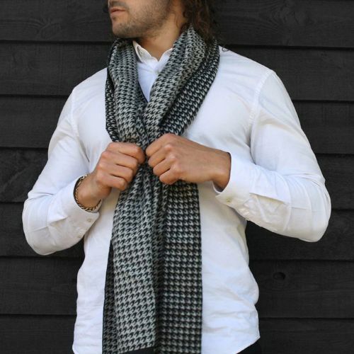 Bamboo Scarf - Classic Houndstooth Grey