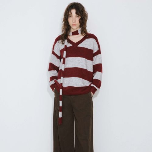 Oversized V-Neck Contrast Striped Sweater with Scarf - Dark Red