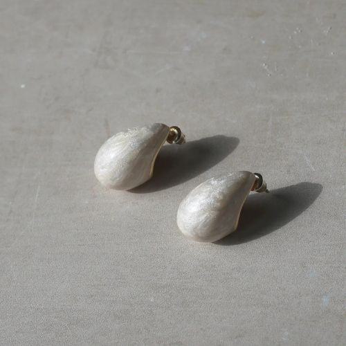 Hush Earrings Pearl Shimmer Enamel